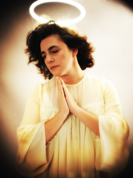9. Fatmagül'un sucu ne ? ~ General Discussions - Comentarii - Pagina 38 Esra-dermanc%C4%B1o%C4%9Flu_181578