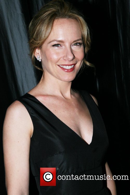 Amy Ryan Pics